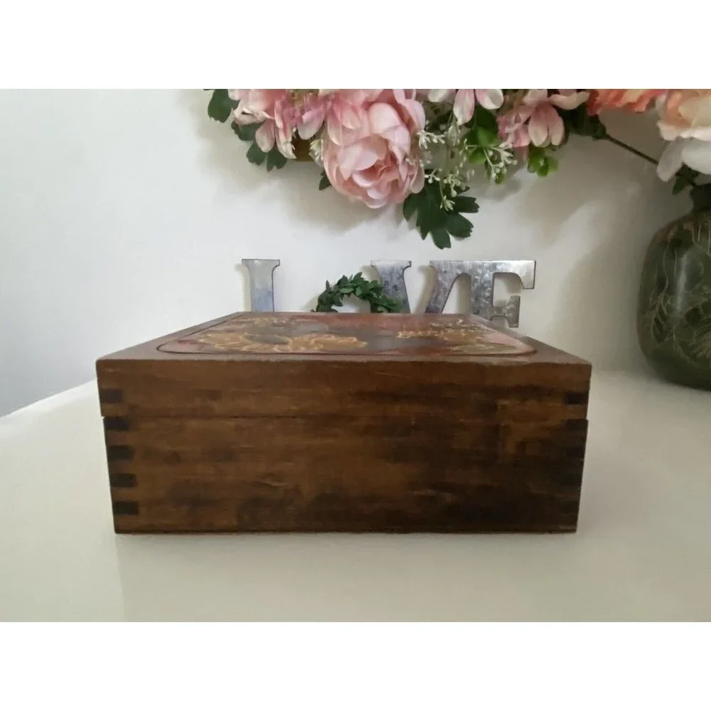 Vintage Hand Carved Hand Painted Wood Hinged Box‎ Voluptuous Woman W Flowers 6X6